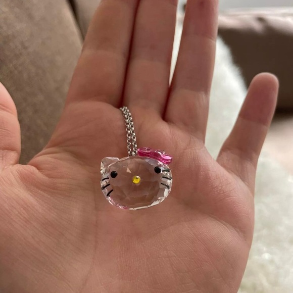- 925 stamped hello kitty pendant Swarovski crystal necklace - not swan … - Picture 7 of 13
